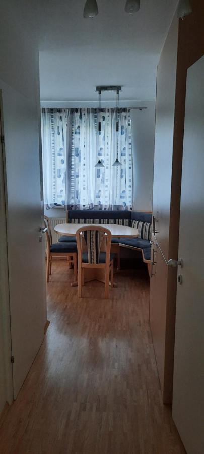 Apartmán B14 *